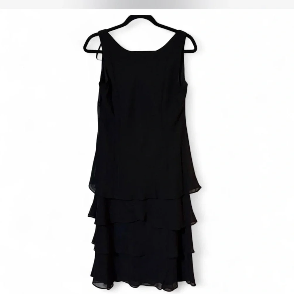 SLNY Black Tiered Chiffon Cocktail Dress Sequin Neckline 8P Petite - Picture 9 of 9